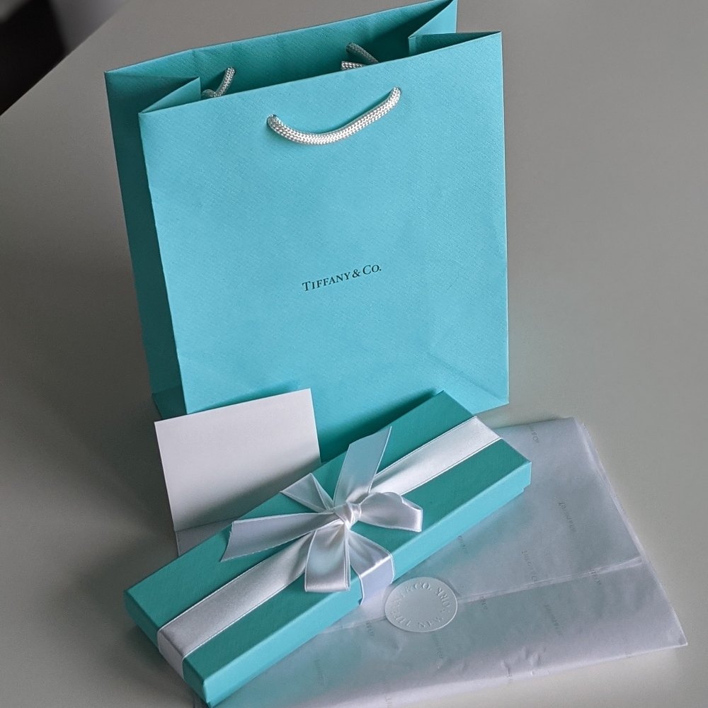 Tiffany & Co jewelry gift set